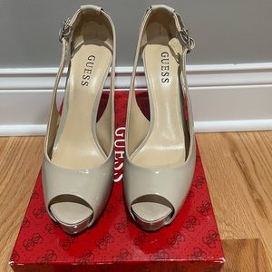 Guess nude pumps